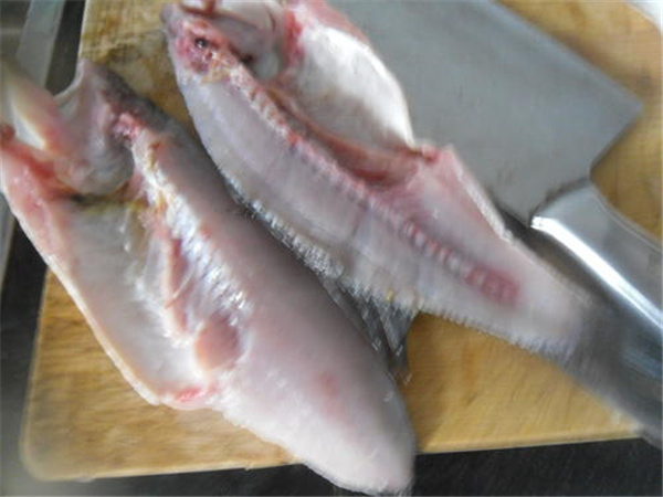 烤魚(yú)的制作方法和配料
